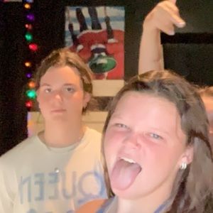 Meet your Posher, Izzy